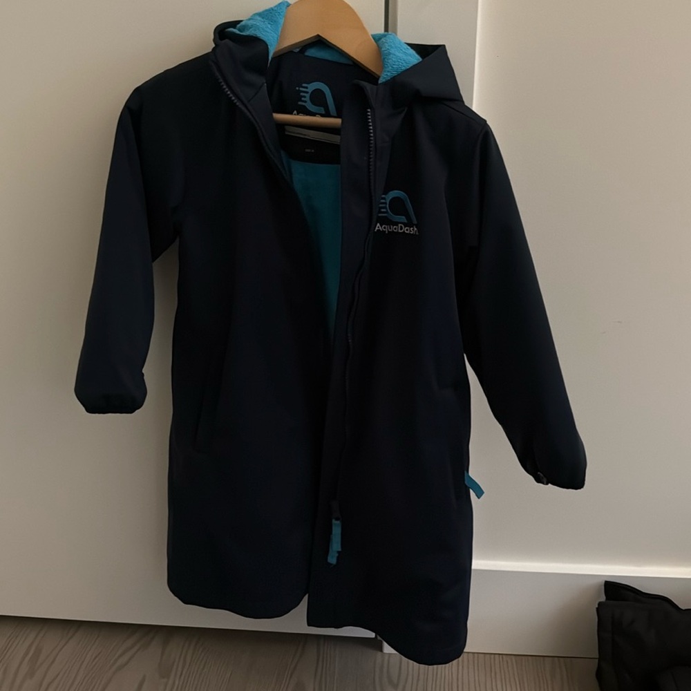 Kids - size 6 - swim parka. Water resistant, terry cloth interior.